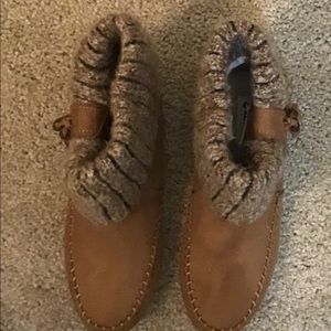 Airwalk Moccasin Boots